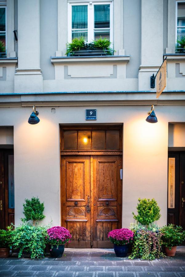 Apartament Cocorico *